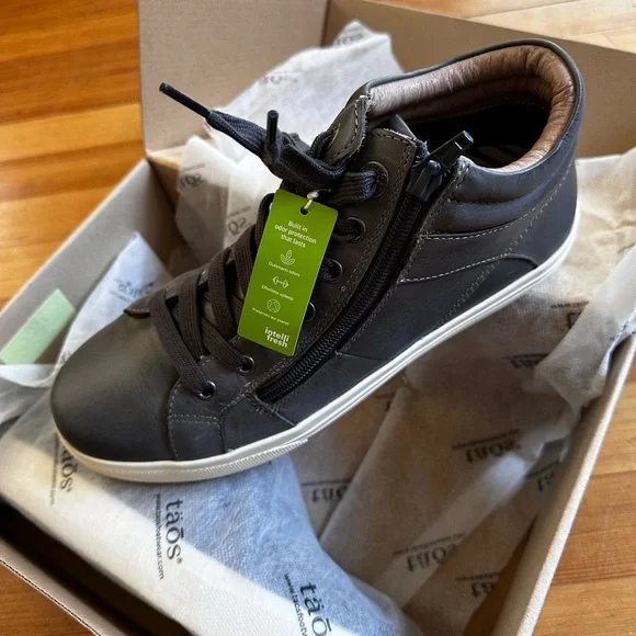 Taos Footwear Winner Women’s high-top sneakers, 9.5 - Picture 2 of 7